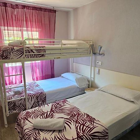 Hostal La Cabana ซาลอว์ ภายนอก รูปภาพ