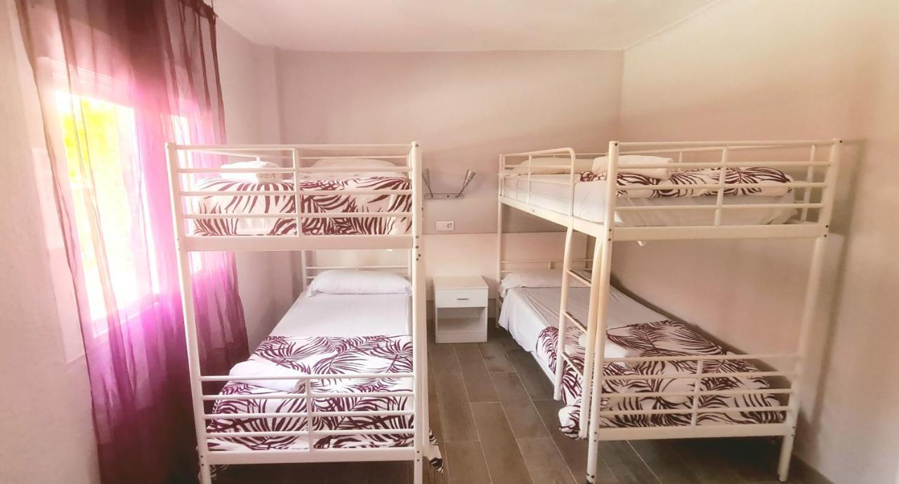 Hostal La Cabana ซาลอว์ ภายนอก รูปภาพ