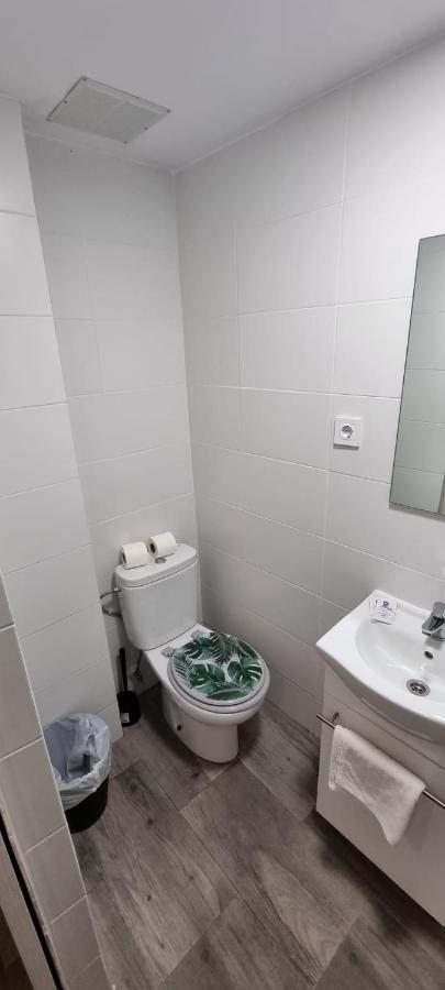 Hostal La Cabana ซาลอว์ ภายนอก รูปภาพ