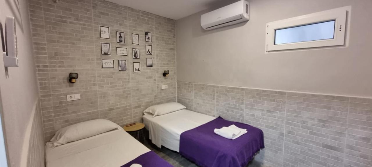 Hostal La Cabana ซาลอว์ ภายนอก รูปภาพ